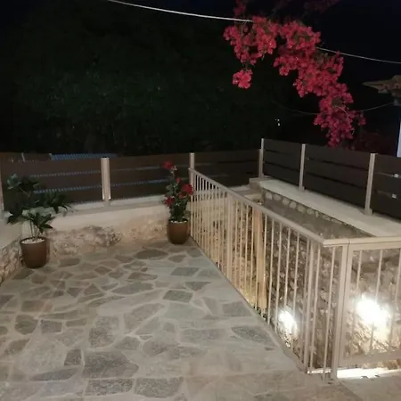 Kalderimi Traditional House *