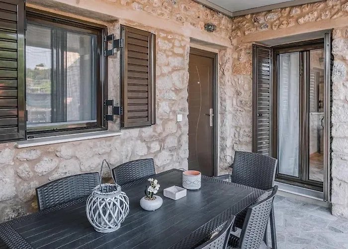 Kalderimi Traditional House *